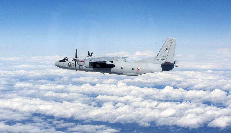 avion an-26