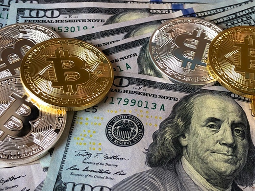 dolarul american și bitcoin