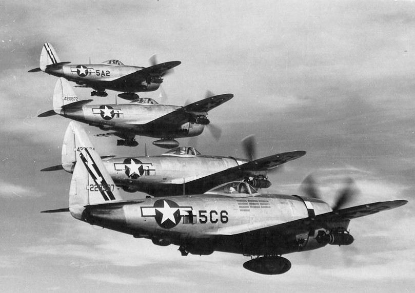 avion p-47
